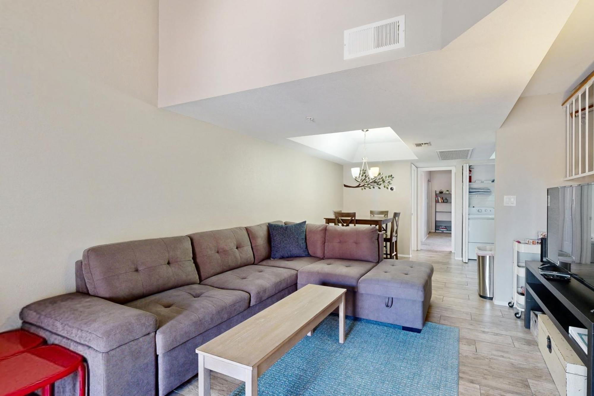 Modern Scottsdale South Apartment Exterior photo
