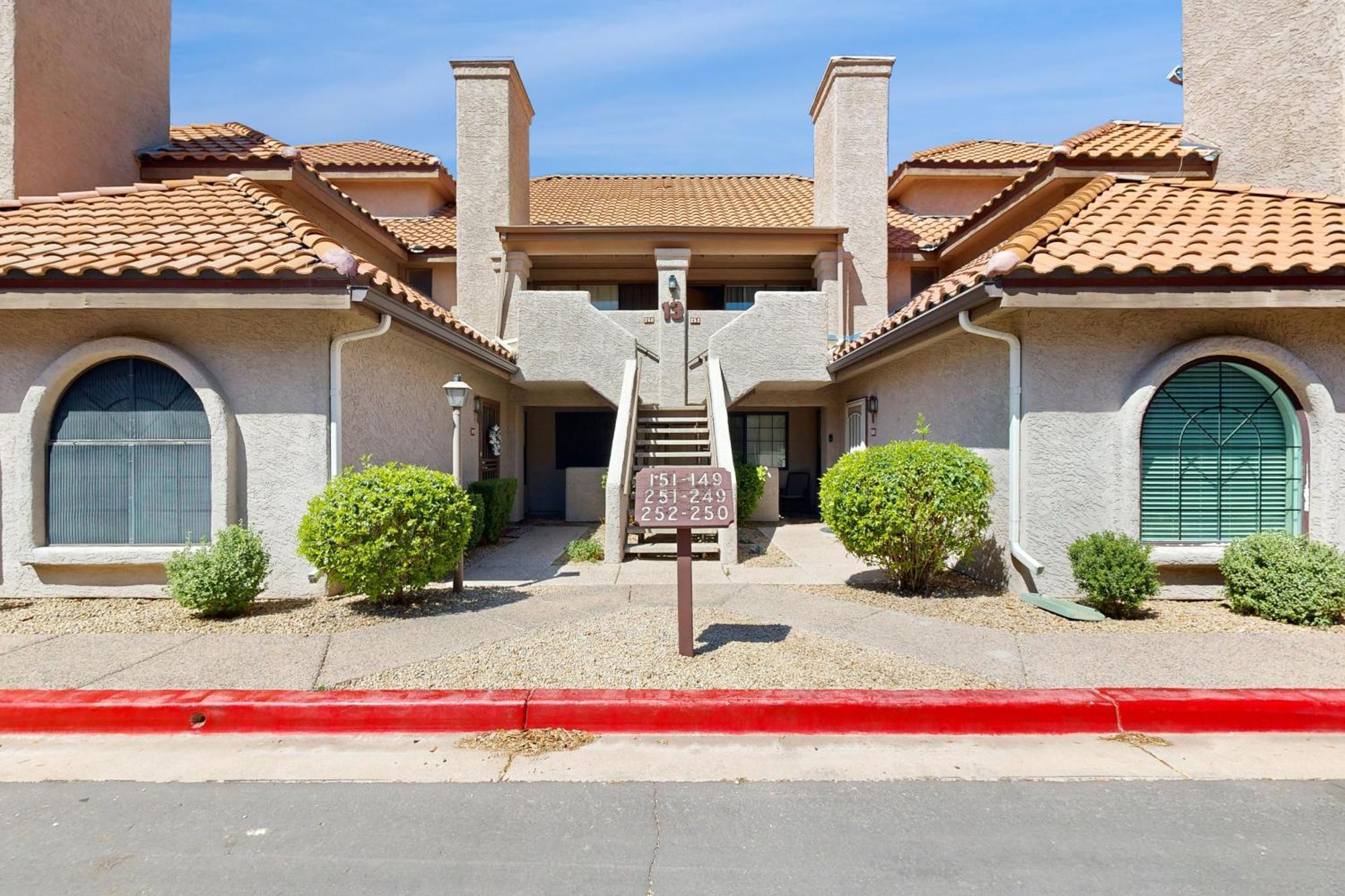 Modern Scottsdale South Apartment Exterior photo
